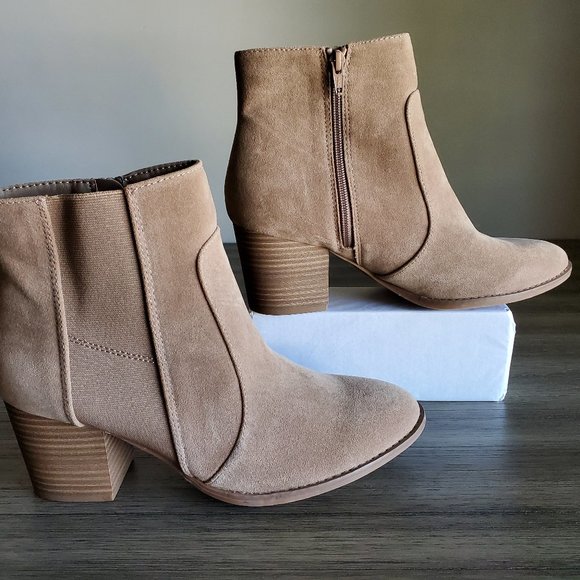 Universal Thread Womens Taupe Ankle Boots Size 10M - Picture 1 of 9